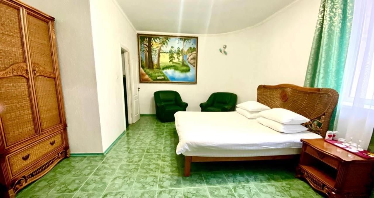 Vyshegrad Castle Hotel Вишгород Екстер'єр фото